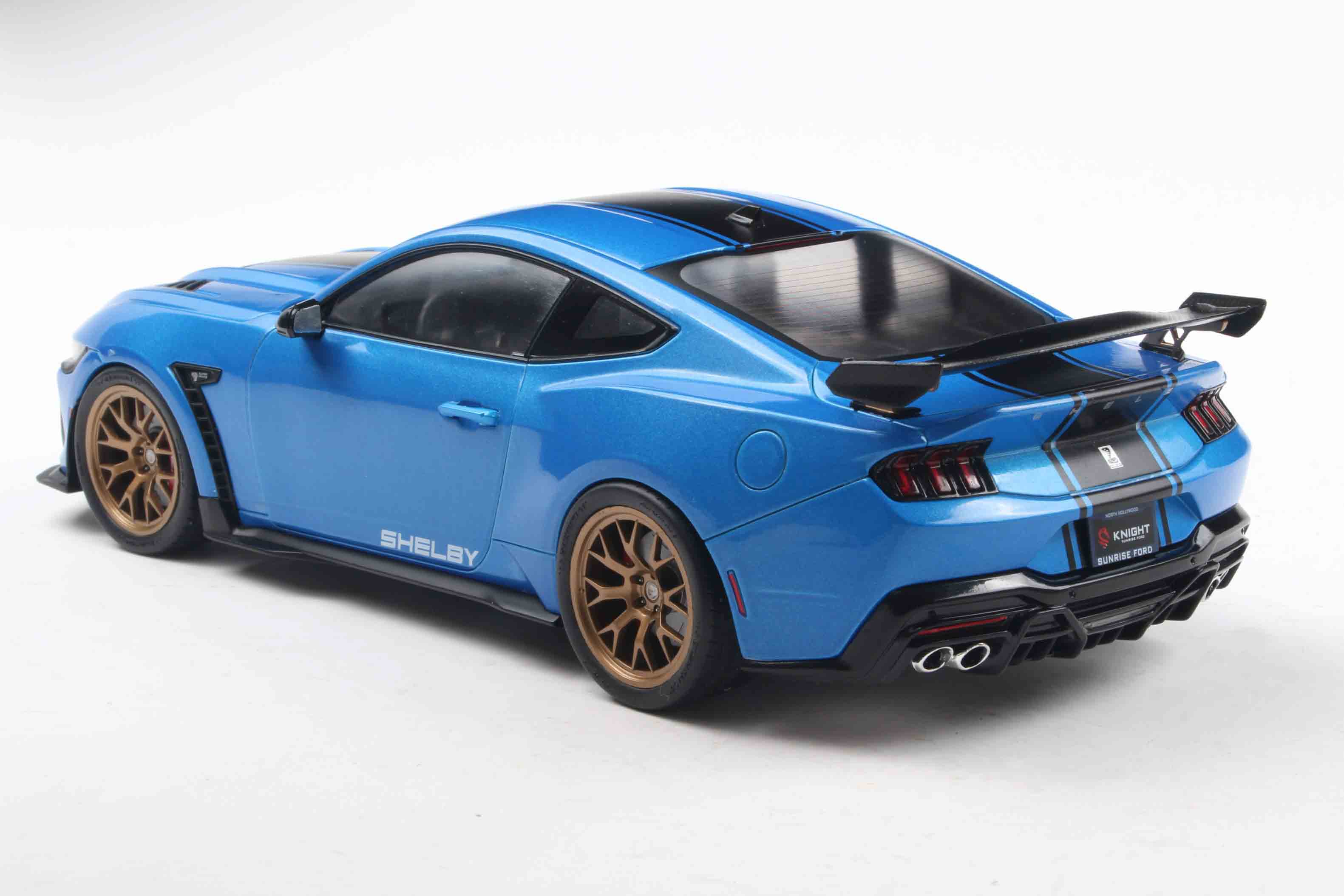 Solido 1:18 Diecast - 2025 Ford Mustang Shelby Super Snake Coupe, Blue Metallic/Black - S1813802