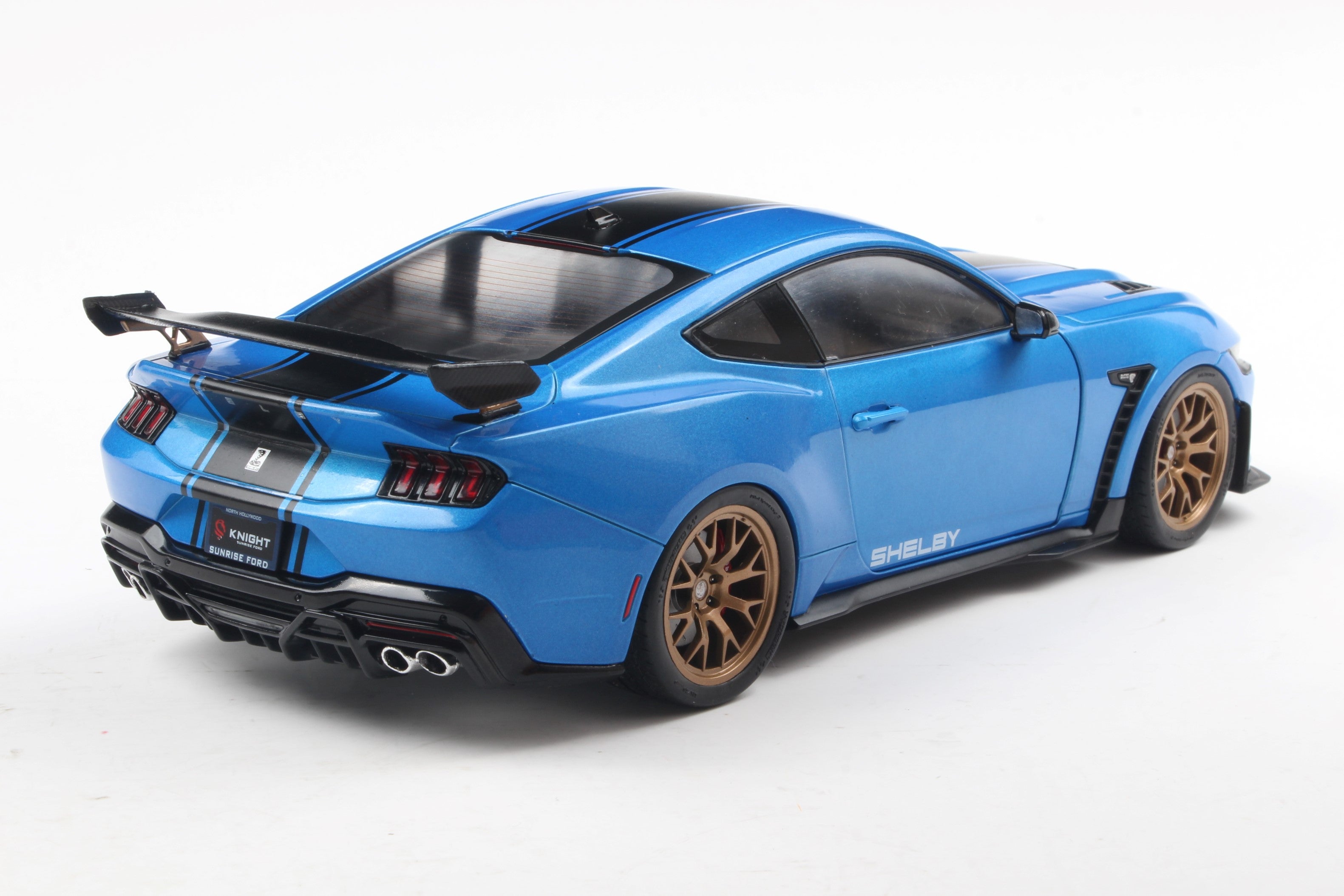 Solido 1:18 Diecast - 2025 Ford Mustang Shelby Super Snake Coupe, Blue Metallic/Black - S1813802