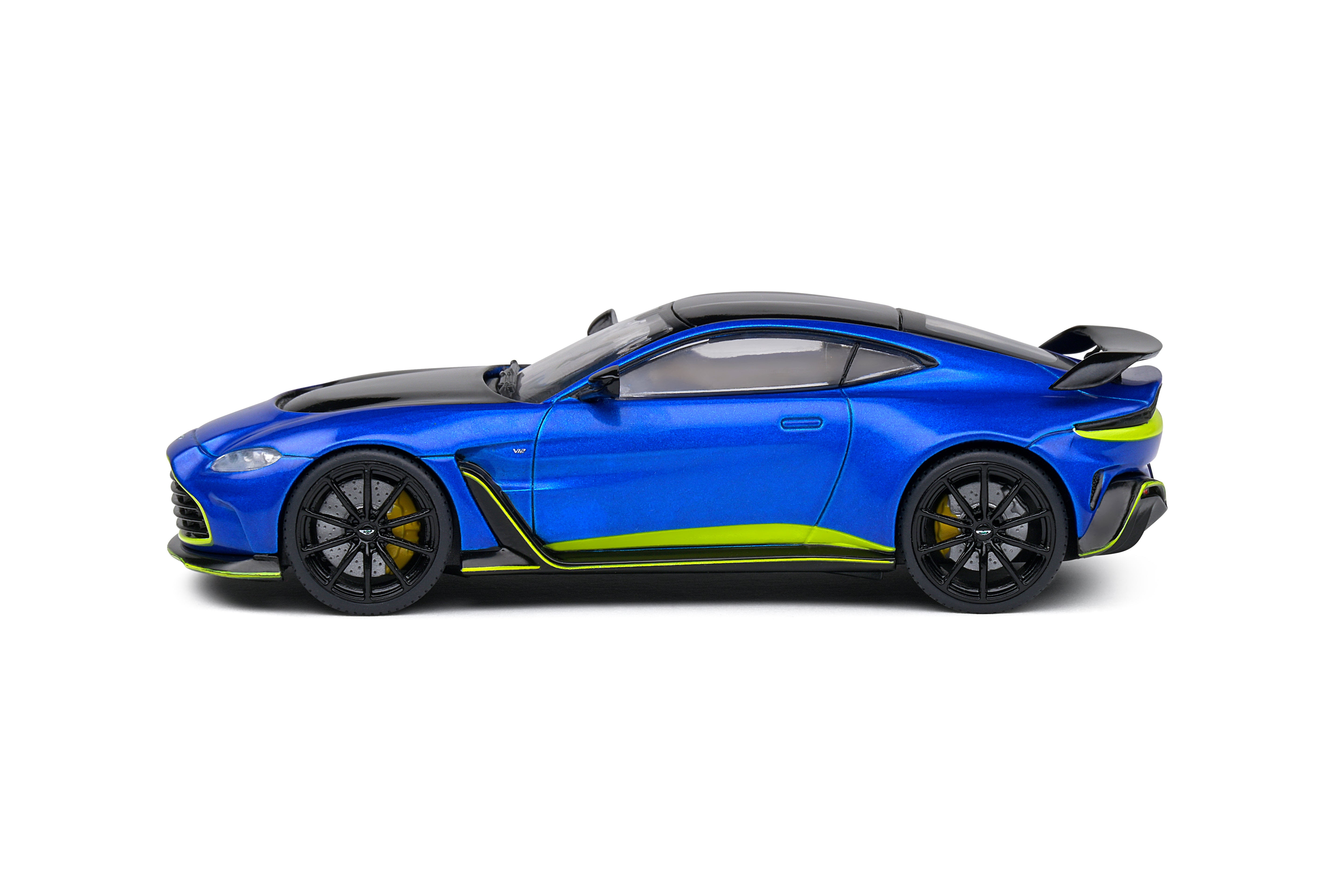 Solido 1:43 Scale, 2023 Aston Martin Vantage V12, Blue - S4314103