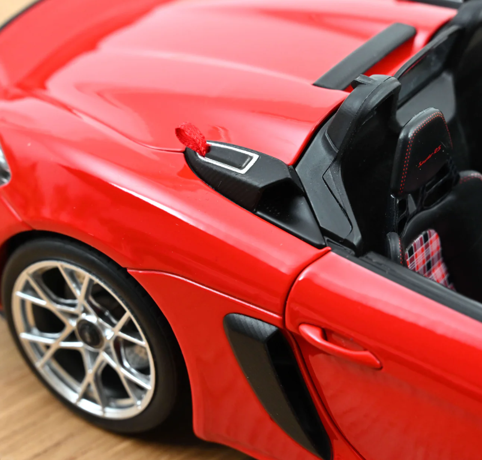 NoRev 1:18 2023 PORSCHE - 718 (982) SPIDER RS, Guards Red - 187271