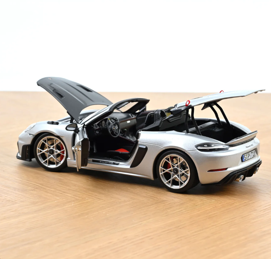 NoRev 1:18 2023 PORSCHE - 718 (982) SPIDER RS Weissach Package, Silver Metallic - 187270