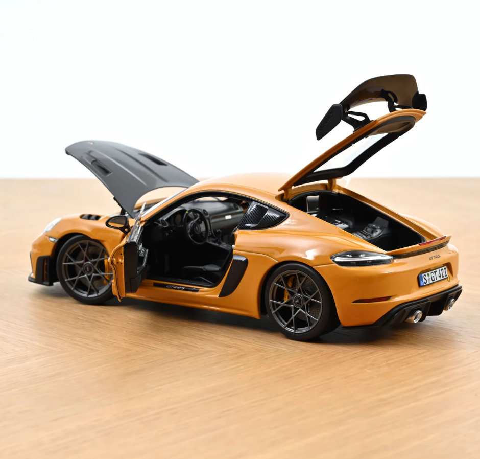 NoRev 1:18 - 2023 PORSCHE - 718 (982) SPIDER RS Weissach Package, Bahama Orange - 187252