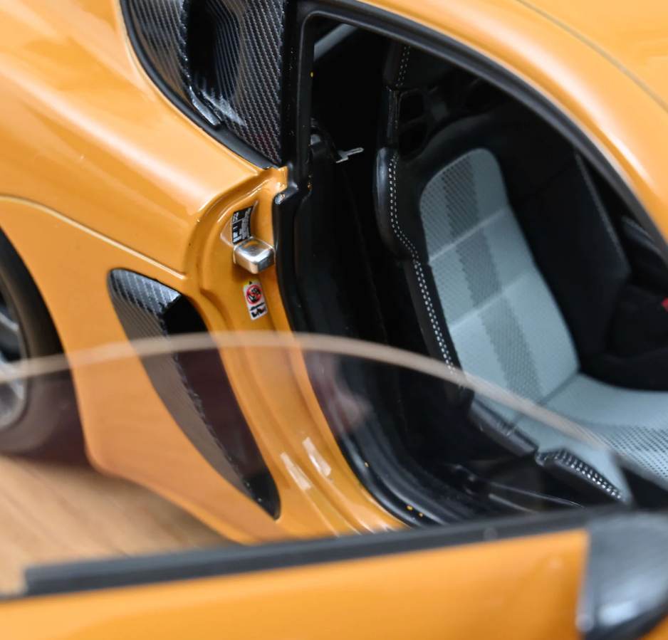 NoRev 1:18 - 2023 PORSCHE - 718 (982) SPIDER RS Weissach Package, Bahama Orange - 187252