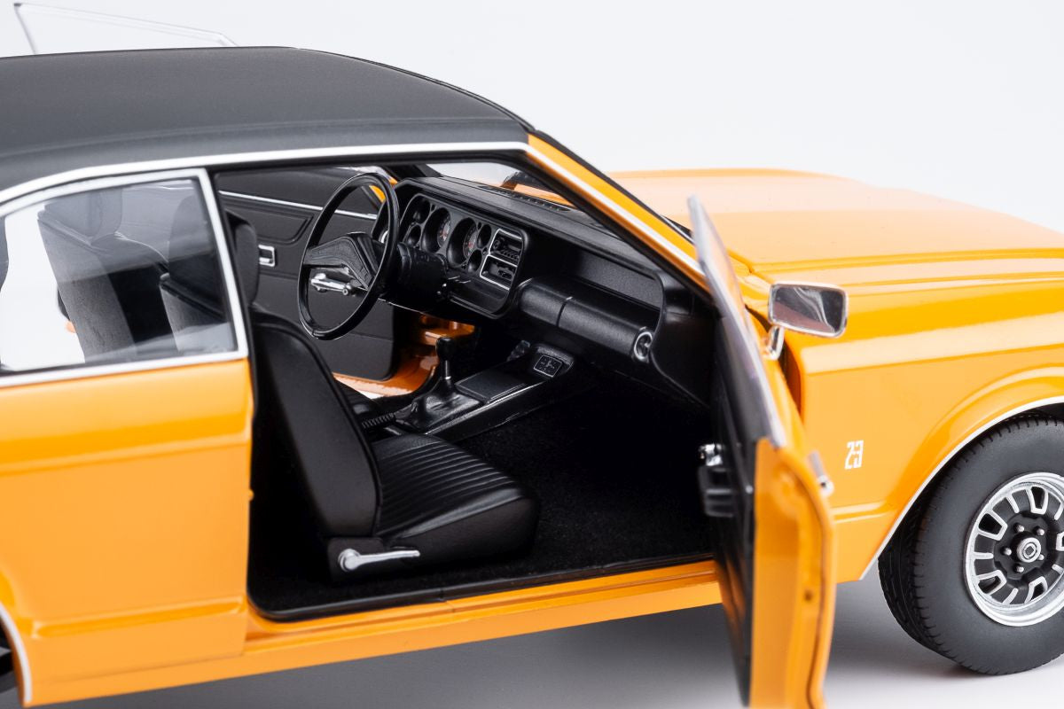Touring Modelcars 1:18 Scale Diecast - 1975 Ford Granada Coupe Series 2, Signal Orange - 18080003