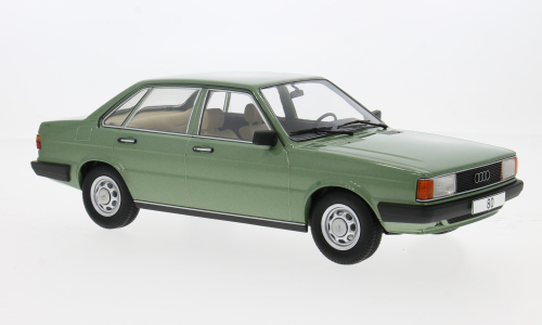 MCG 1:18 Scale Diecast Model Car - 1978 Audi 80 (B2), Green - MCG18525