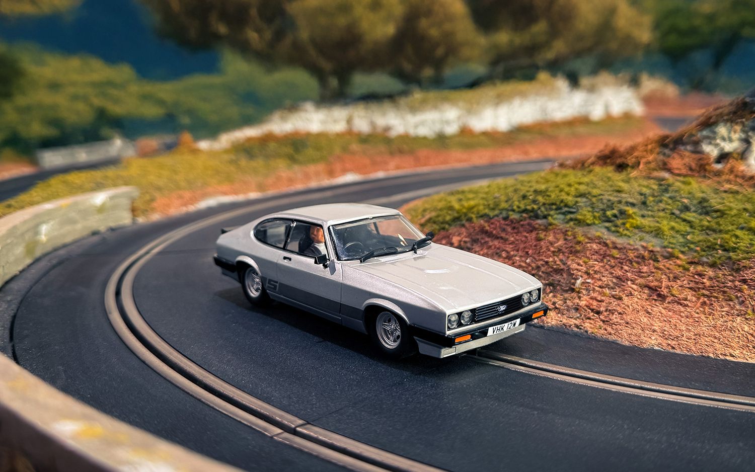 Scalextric 1:32 Scale - The Professionals Ford Capri Mk III - Twin Car Pack - C4642