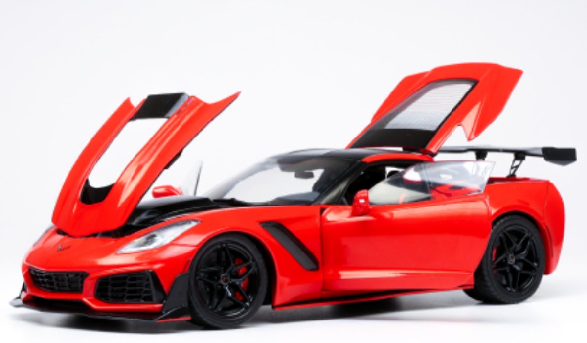 IXO 1:18 Diecast - 2019 Chevrolet Corvette C7 ZR1, Red - IXO18RDC243-FO