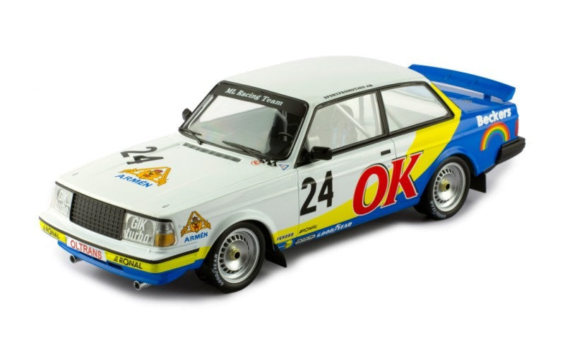 IXO 1:18 Diecast Model Volvo 240 Turbo #24 OK DPM Nurburgring 1985 P-G.Andersson