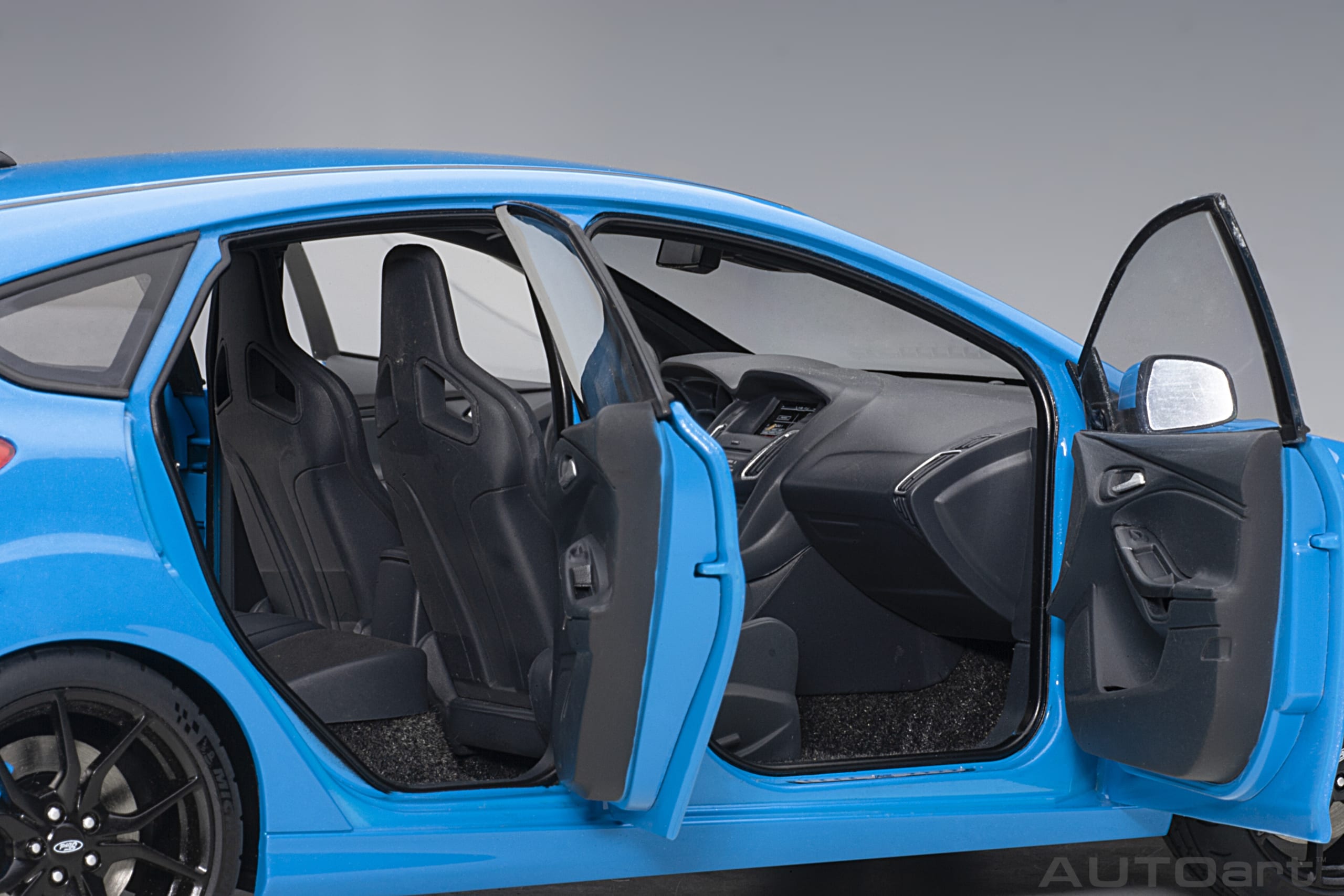 Autoart 1:18 Ford Focus RS 2016, Nitrous Blue, (full openings) 72953