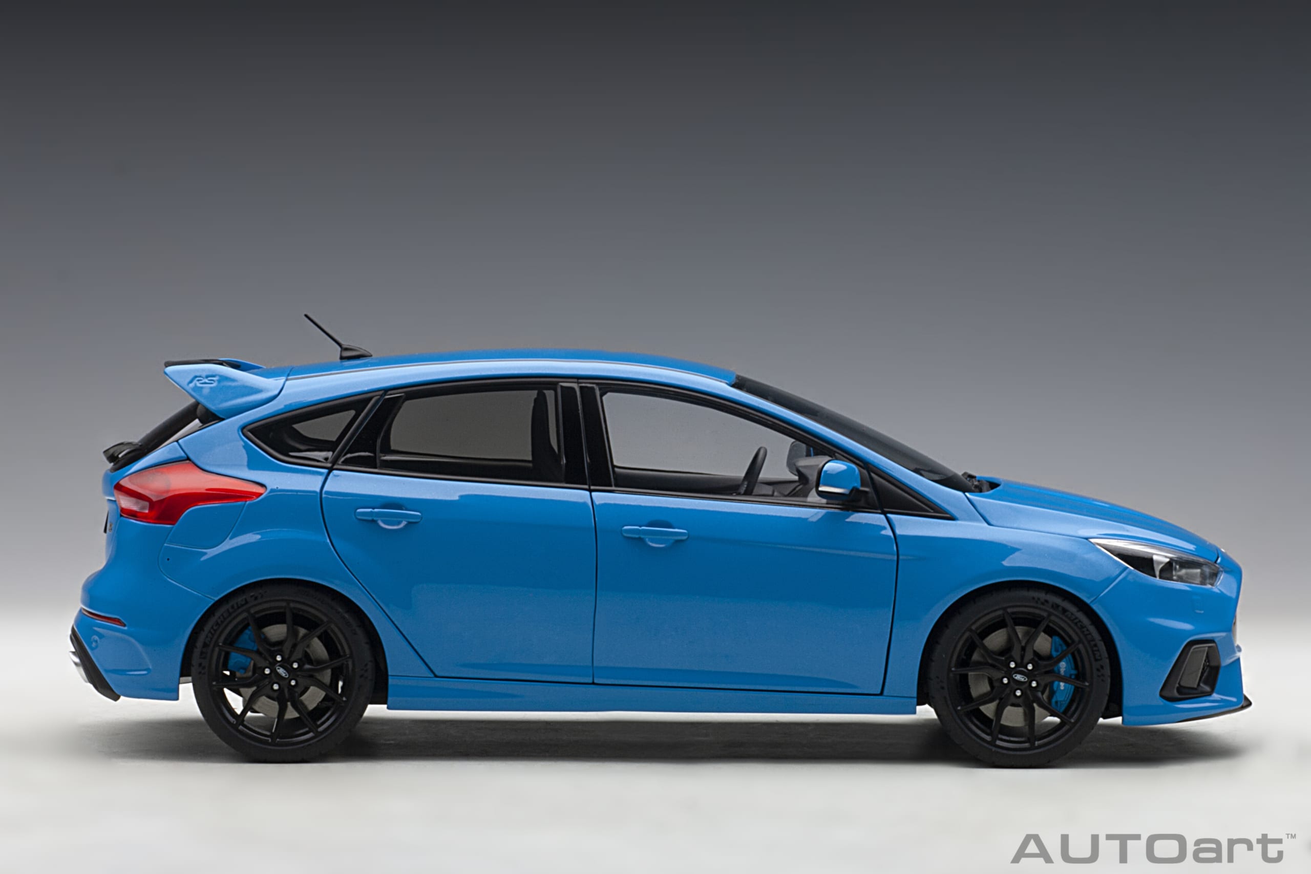 Autoart 1:18 Ford Focus RS 2016, Nitrous Blue, (full openings) 72953