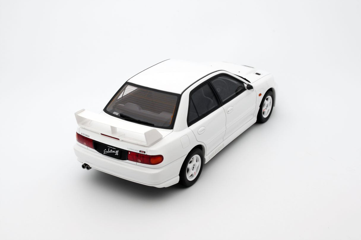 OTTO 1:18 Scale Resin Model Car - 1995 MITSUBISHI LANCER EVO III, WHITE - (OT1065)