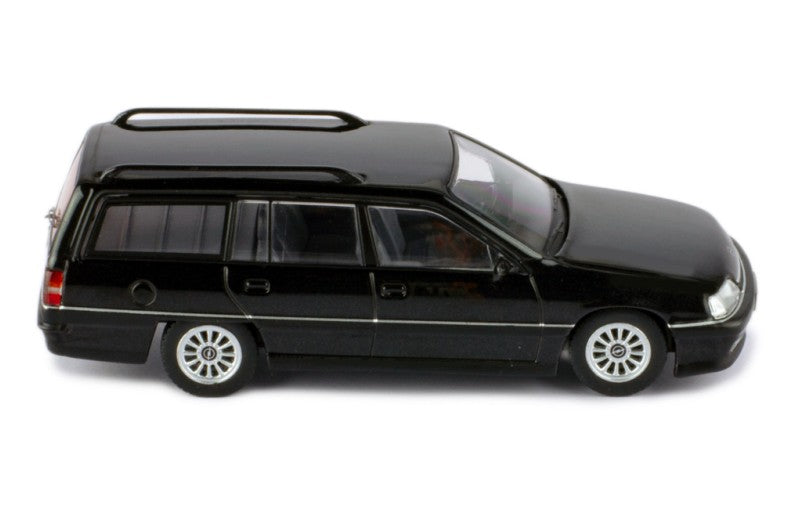 IXO 1:43 Scale Diecast Model Car - 1990 Opel Omega A2 Caravan - Black