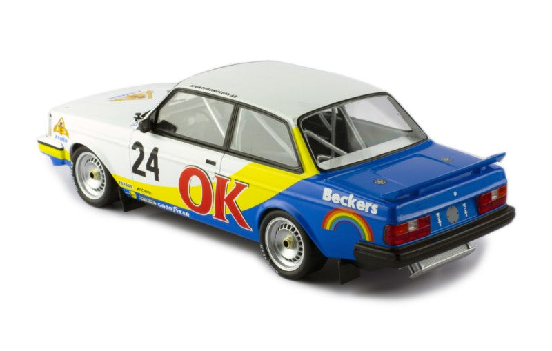 IXO 1:18 Diecast Model Volvo 240 Turbo #24 OK DPM Nurburgring 1985 P-G.Andersson