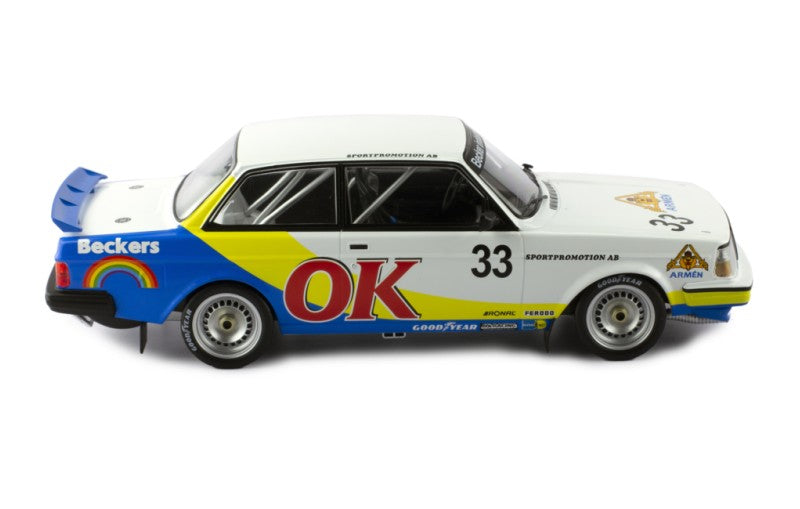 IXO 1:18 Diecast Model Volvo 240 Turbo #33 OK ETCC Zolder 1985 Andersson/Peterss
