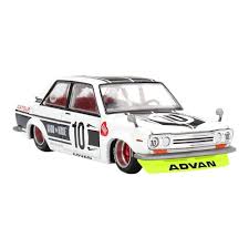 Mini GT 1:64 Scale Kaido House Datsun Street Team XMM V1 1969 - KHMG176
