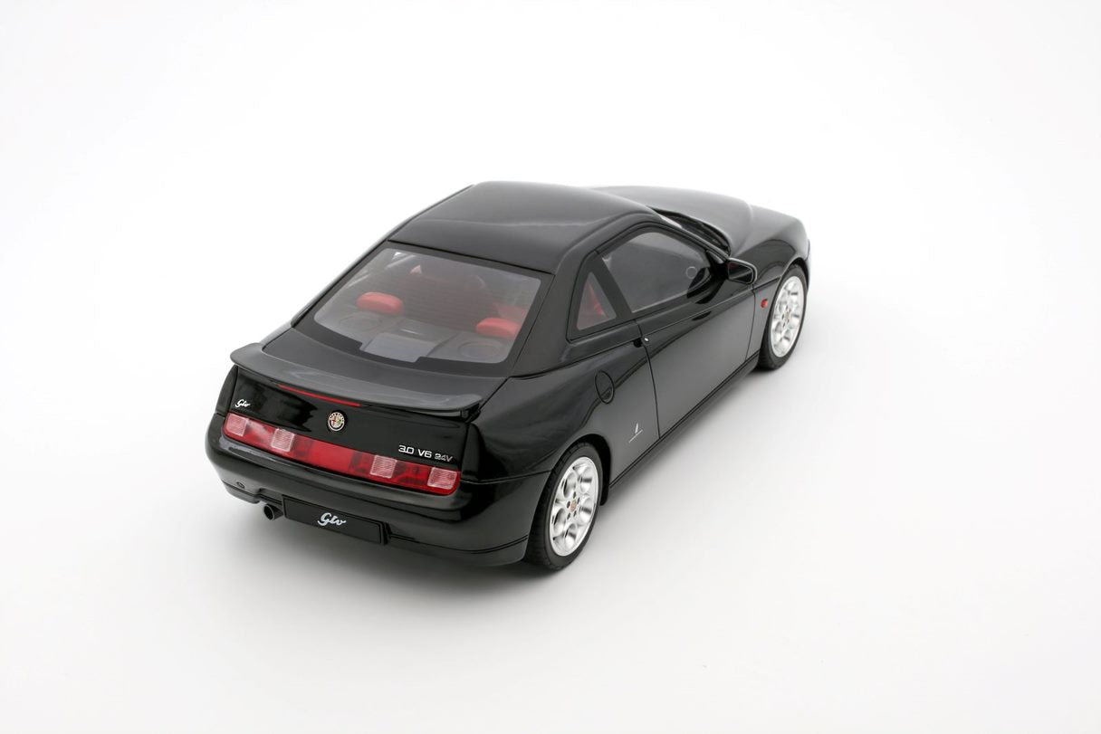 OTTO 1:18 - 2000 ALFA ROMEO GTV V6 (916), BLACK (OT1057)
