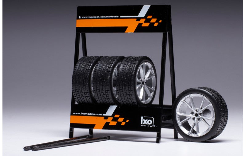 IXO 1:18 Scale Hyundai N Type, Silver, Set of 4 WHEELS with Tyres, Axles and Stand - IXO18SET020W