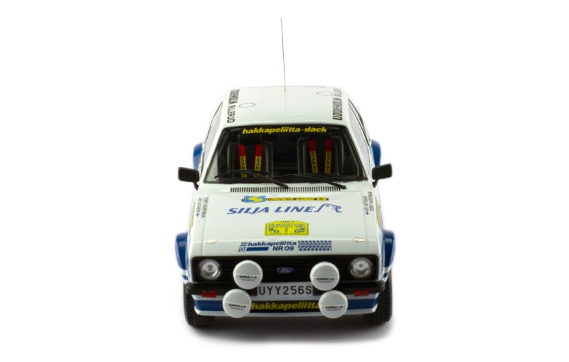 IXO 1:18 Ford Escort MK 2 RS 1800 #2 Rallye Sweden 1982 A.Vatanen/T.Harryman