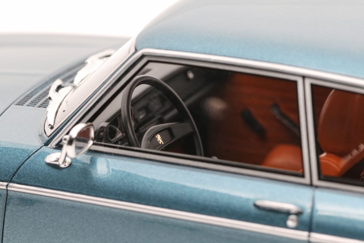 OTTO 1:18 Scale Resin Model Car - 1972 PEUGEOT 304 S COUPE, BLUE (OT449)
