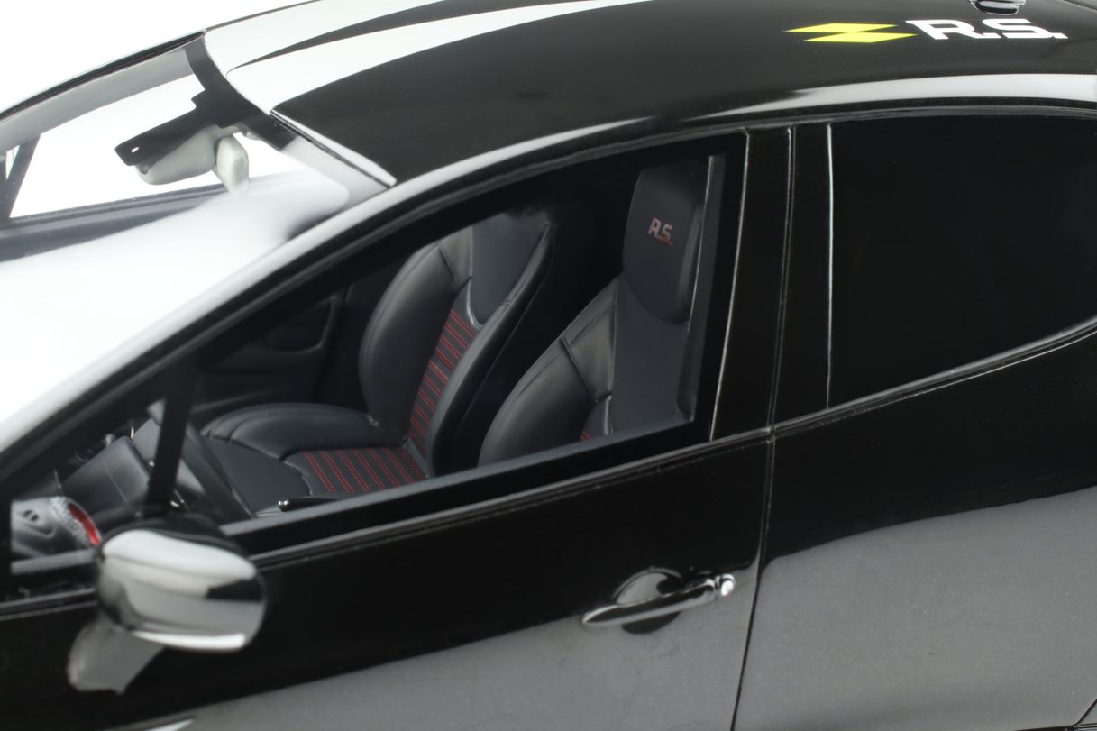 OTTO 1:18 Scale Resin Model Car - 2018 Renault Clio R.S. 18 , Black - OT946