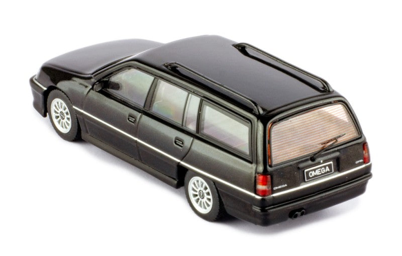 IXO 1:43 Scale Diecast Model Car - 1990 Opel Omega A2 Caravan - Black