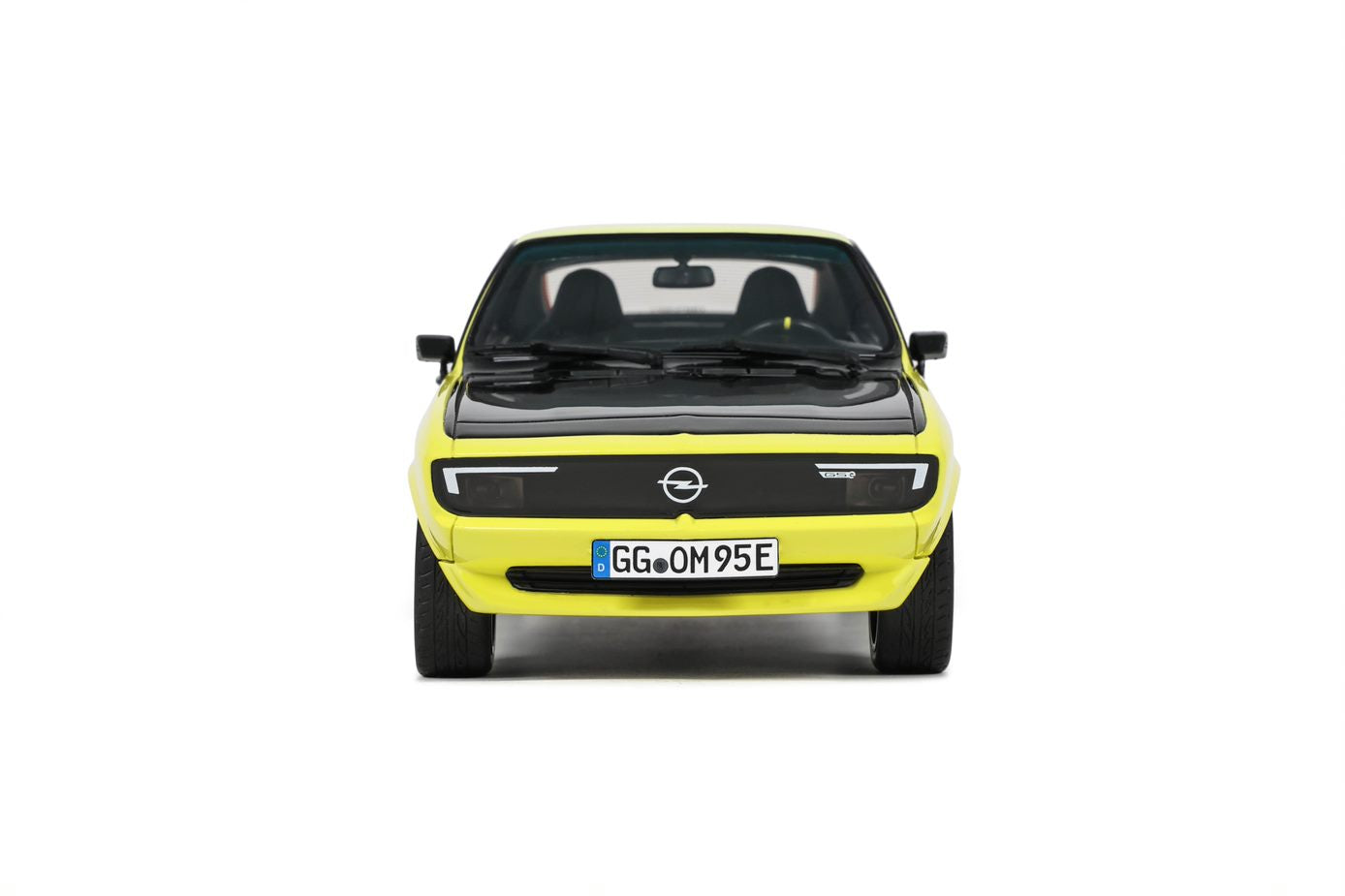 OTTO 1:18 Scale Resin Model Car - 2021 Opel Manta A Elektromod - Yellow (OT434)