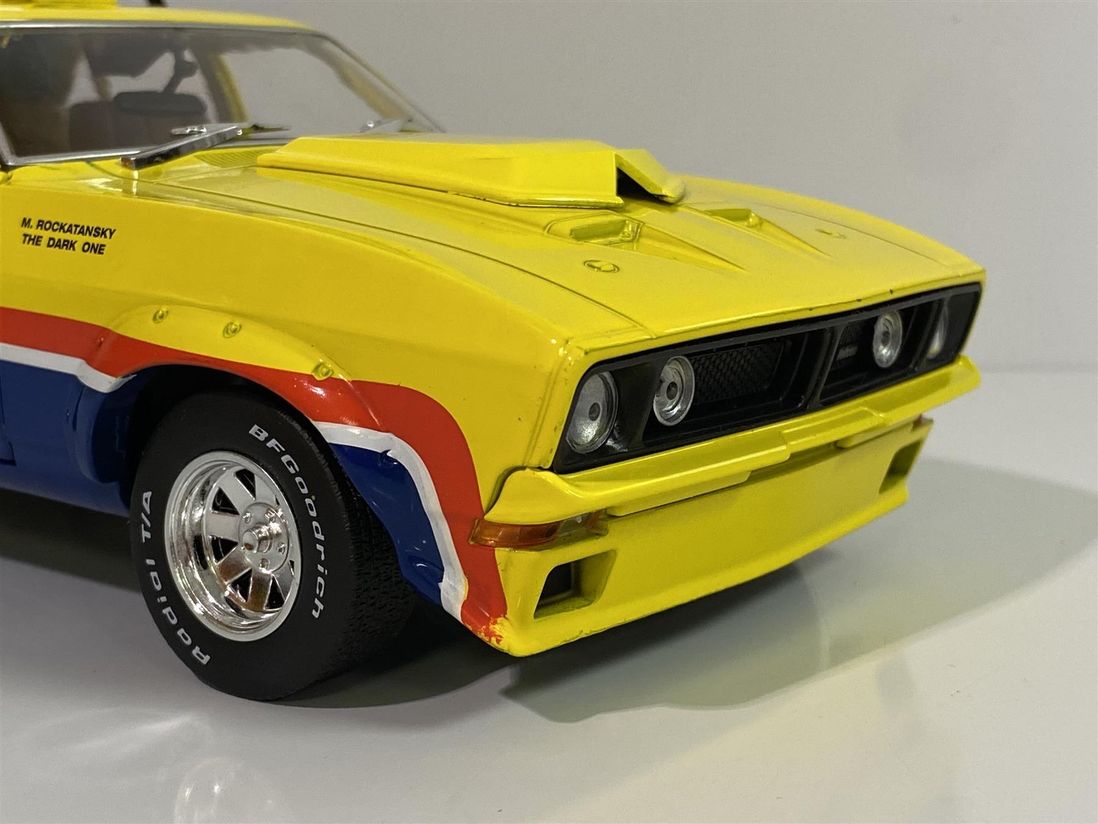 Greenlight Hollywood 1:18 Diecast - 1974 Ford Falcon XB Police, Mad Max Interceptor - 13574