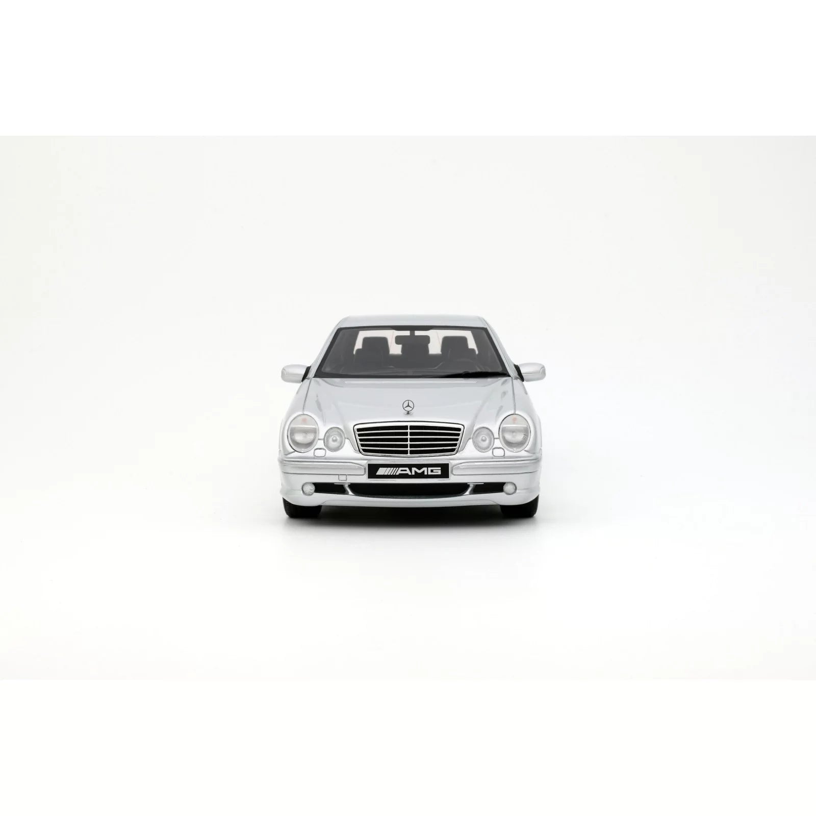 OTTO 1:18 Scale Resin - 2001 Mercedes-Benz E55 AMG W210 - Brilliant Silver 744 - OT459