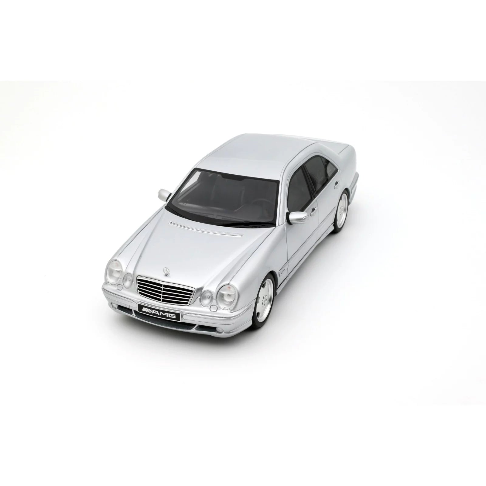 OTTO 1:18 Scale Resin - 2001 Mercedes-Benz E55 AMG W210 - Brilliant Silver 744 - OT459