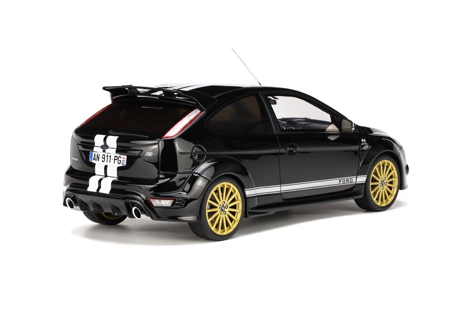 OTTO 1:18 Scale Resin Model Car -  Ford Focus RS MK2  - Le Mans  Black (OT1008)