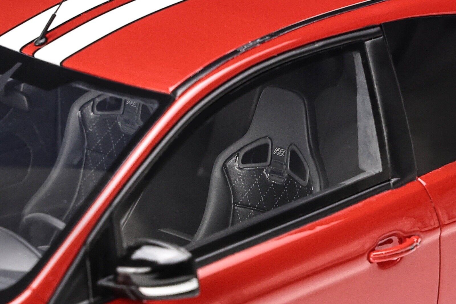 OTTO 1:18 Scale Resin Model Car -  Ford Focus RS MK2  - Le Mans  - Red (OT1007)