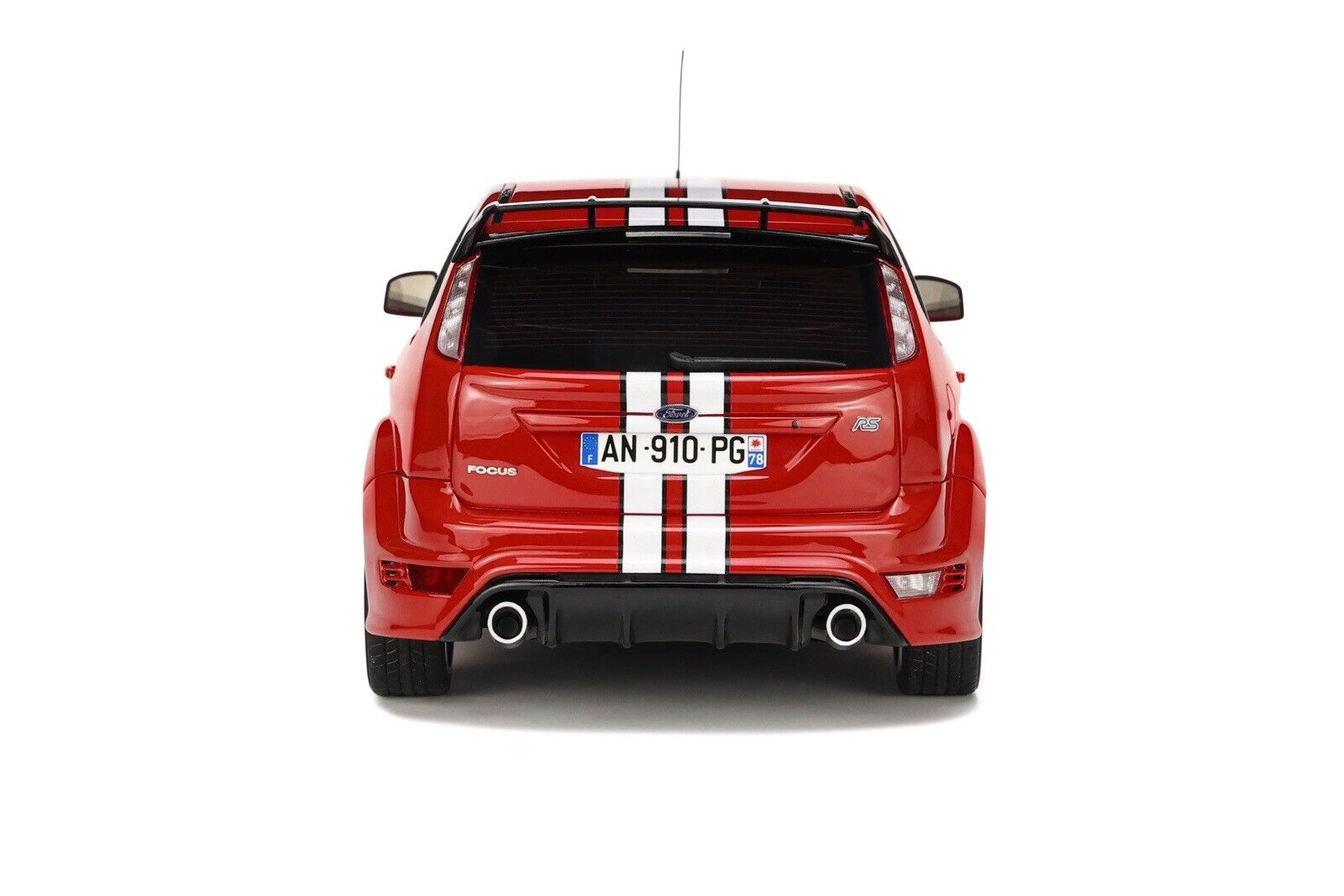 OTTO 1:18 Scale Resin Model Car -  Ford Focus RS MK2  - Le Mans  - Red (OT1007)