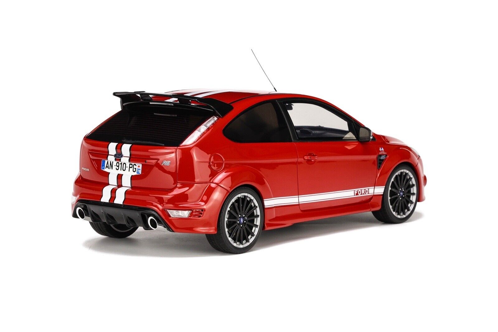OTTO 1:18 Scale Resin Model Car -  Ford Focus RS MK2  - Le Mans  - Red (OT1007)