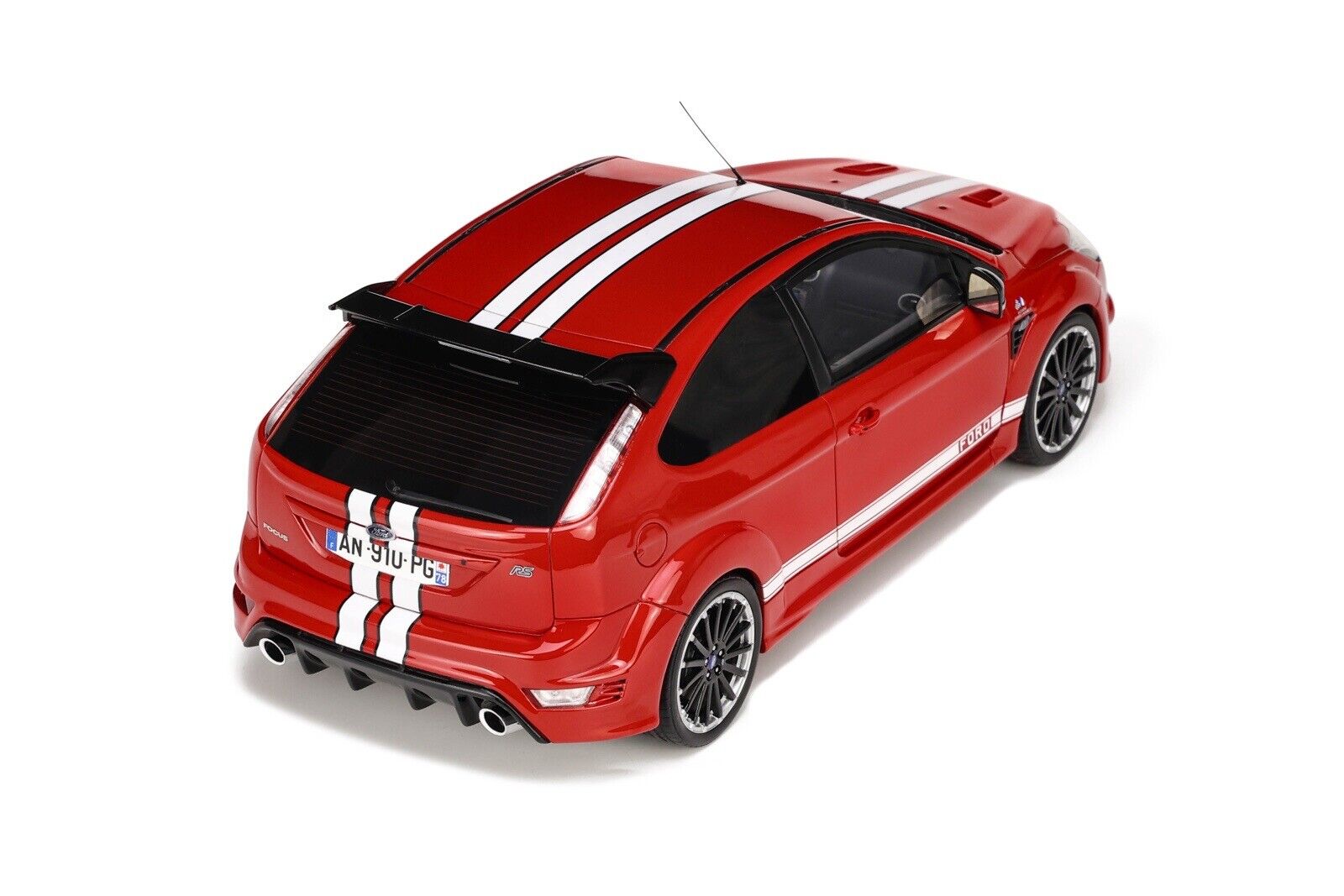 OTTO 1:18 Scale Resin Model Car -  Ford Focus RS MK2  - Le Mans  - Red (OT1007)