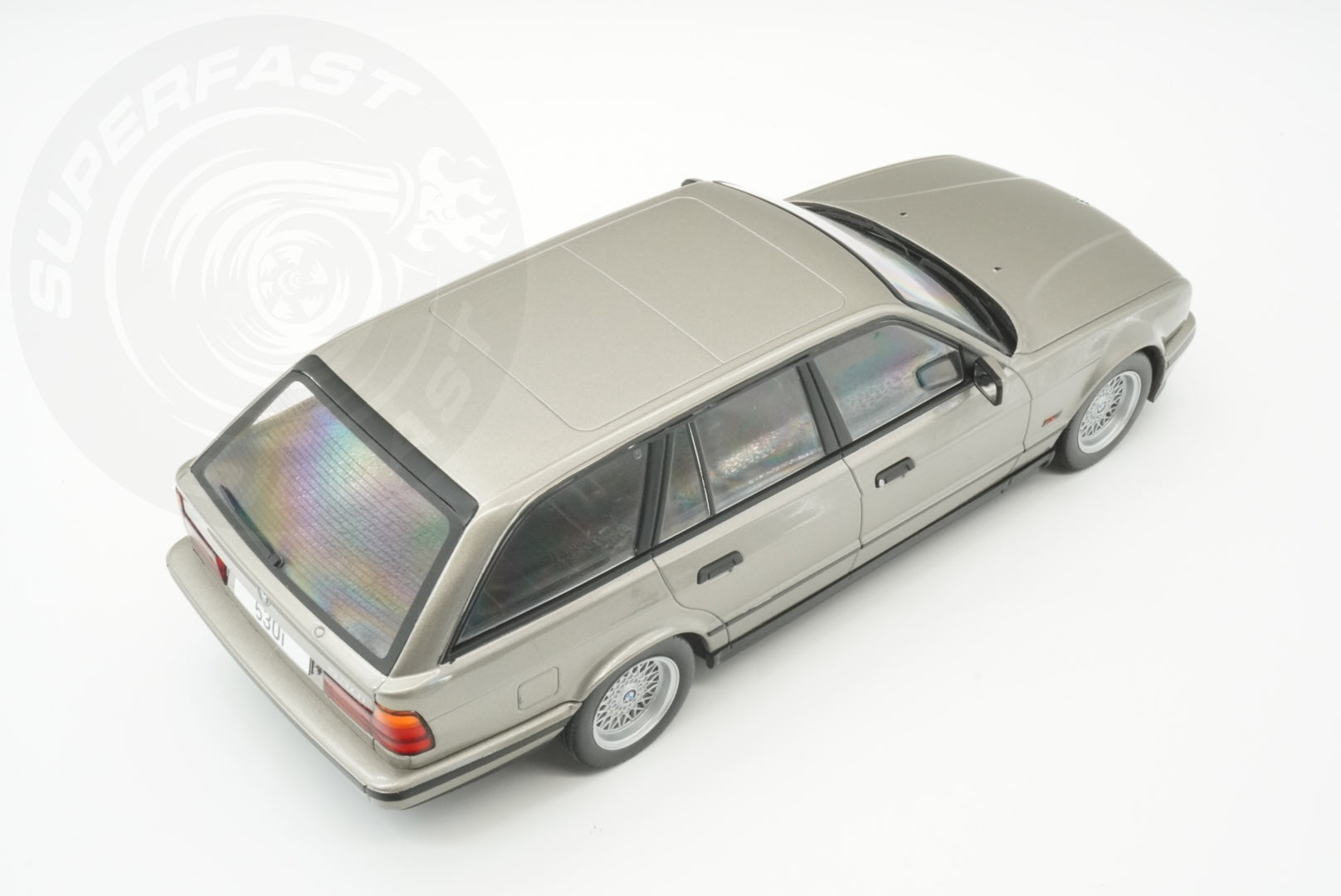 MCG 1:18 Scale Diecast Model Car - 1991 BMW 5 Series (E34) 530i Touring, Grey - MCG18330