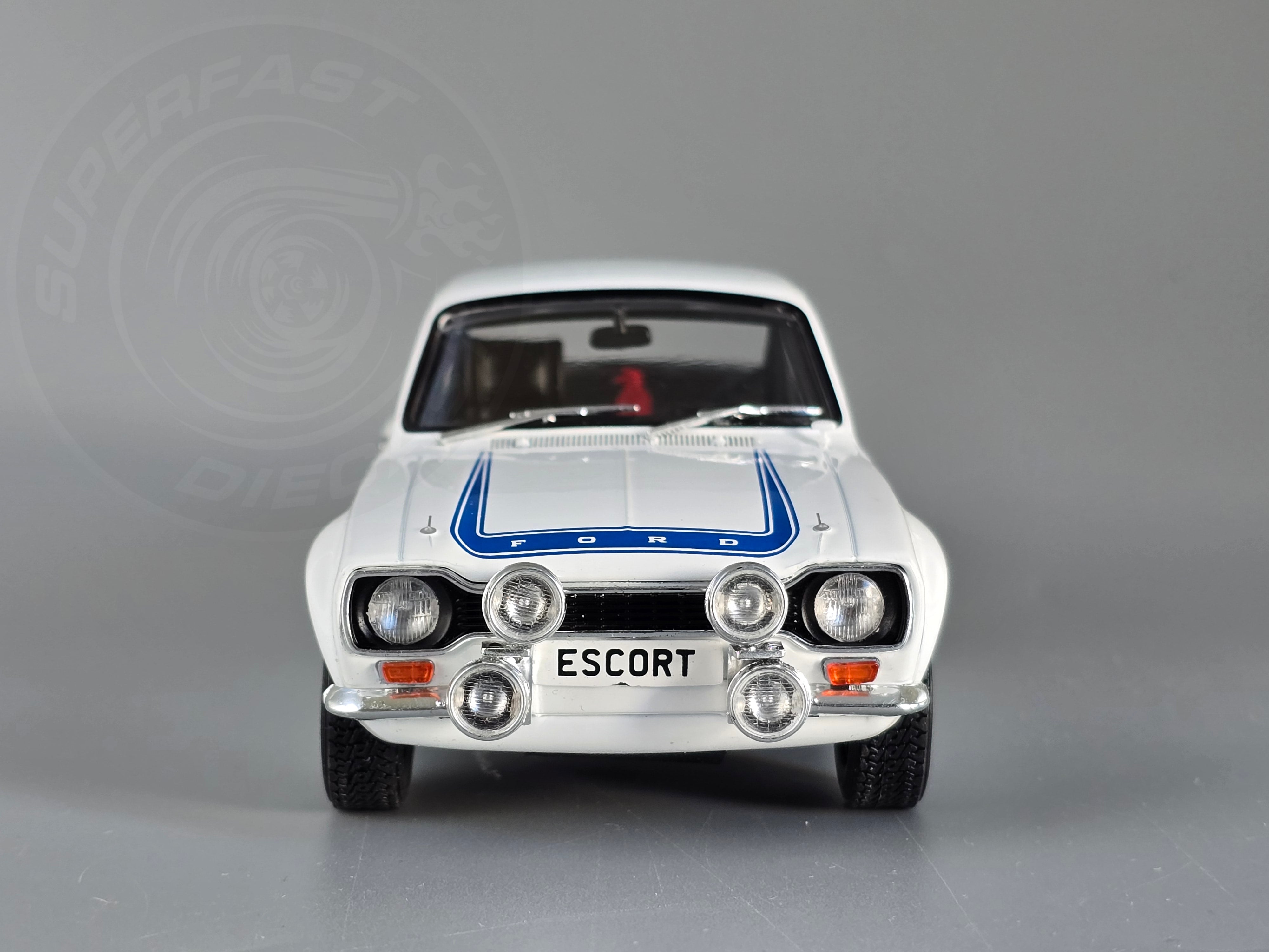 Whitebox 1:24 Scale Diecast - 1973 Ford Escort Mk1 RS Mexico, White/Blue - WB124250