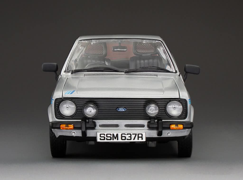 SUNSTAR 1:18 Scale Ford Escort Mk2 Harrier in Strato Silver (RHD) - 4637R