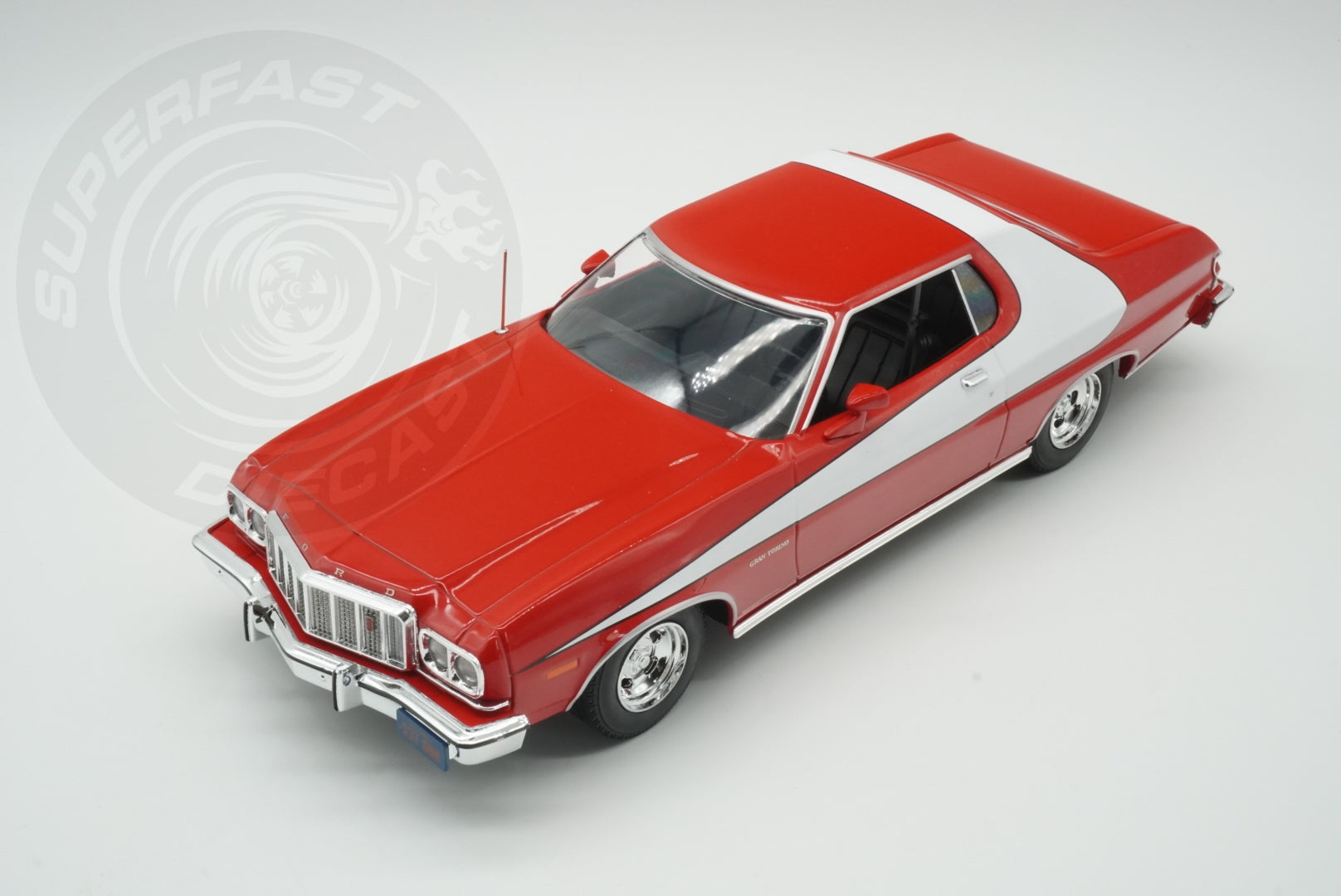 MCG 1:18 Diecast - 1975 Ford Gran Torino, Starsky and Hutch, Red/White - MCG181005