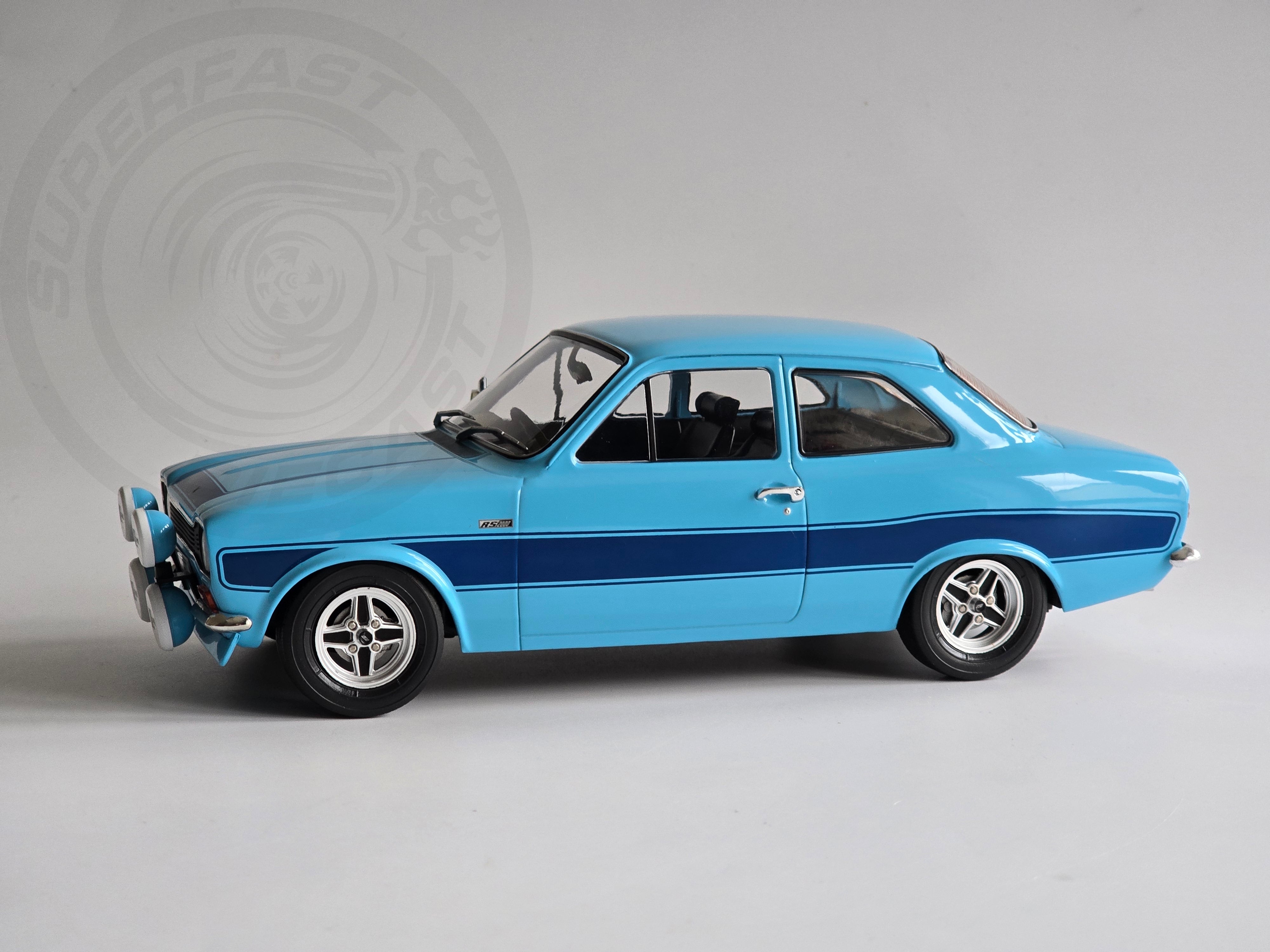 MCG 1:18 Scale Diecast Model Car -  1973 Ford Escort Mk1 RS2000 in Blue, RHD - MCG18386
