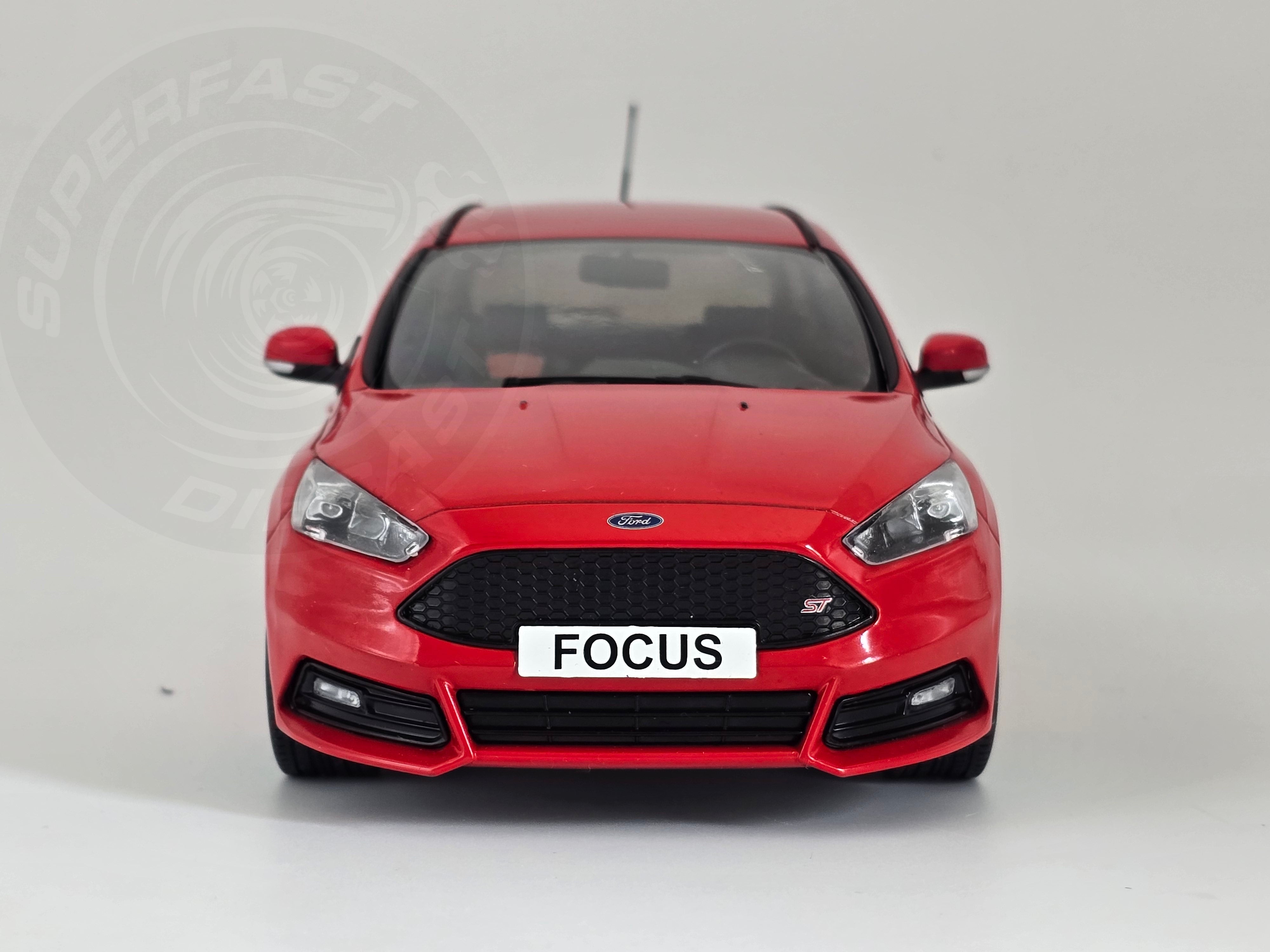 IXO 1:18 Scale Diecast - 2014 Ford Focus ST Estate (Turnier), Red - MCG18466