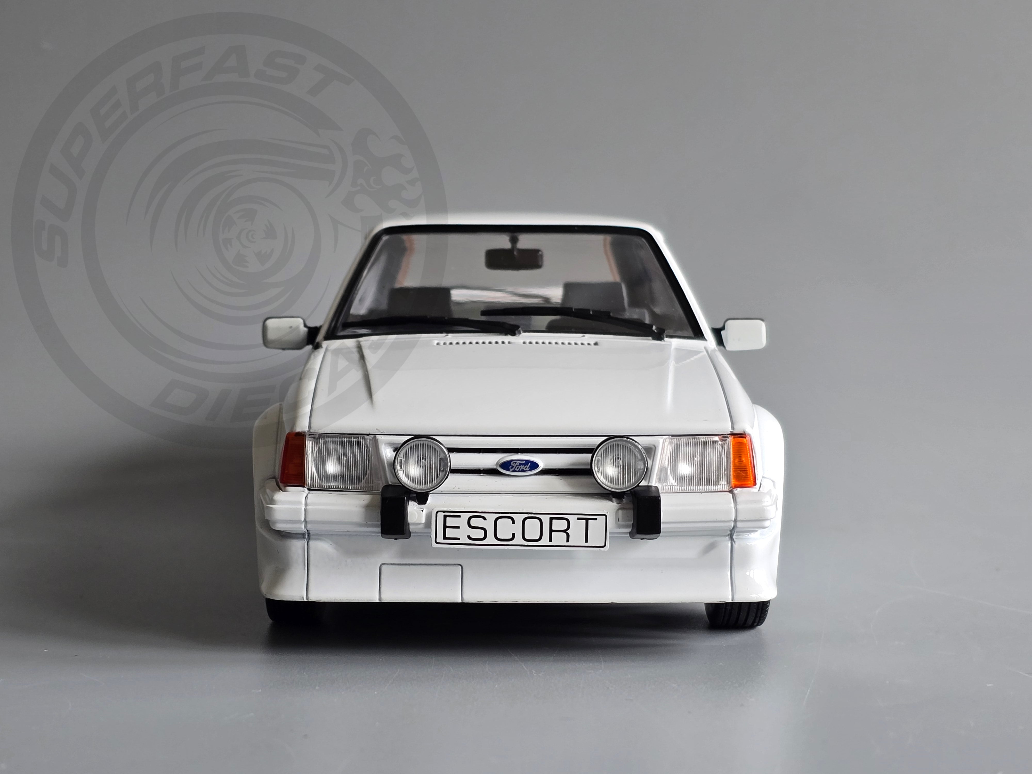 MCG 1:18 Scale Diecast Model Car - 1985 Ford Escort Mk3 RS Turbo (S1), White