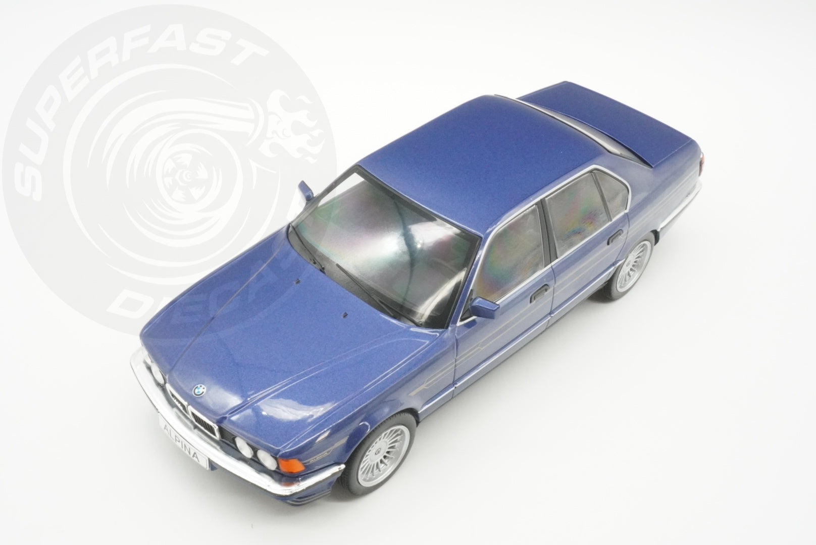 MCG 1:18 Scale Diecast Model Car - 1992 BMW Alpina B11 3,5, Blue - MCG18232