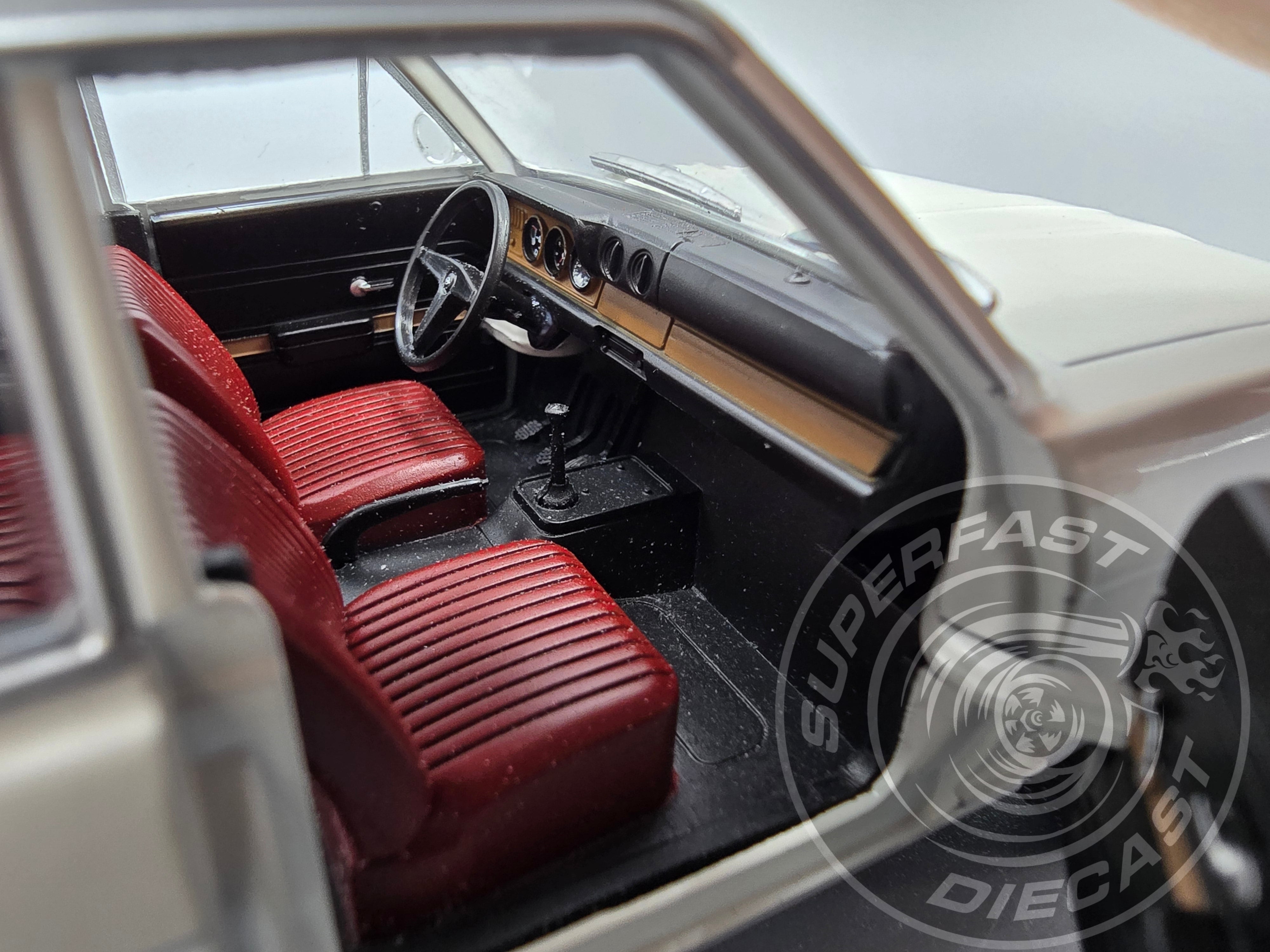 Whitebox 1:24 Scale Diecast Model Car - Opel Olympia A, White