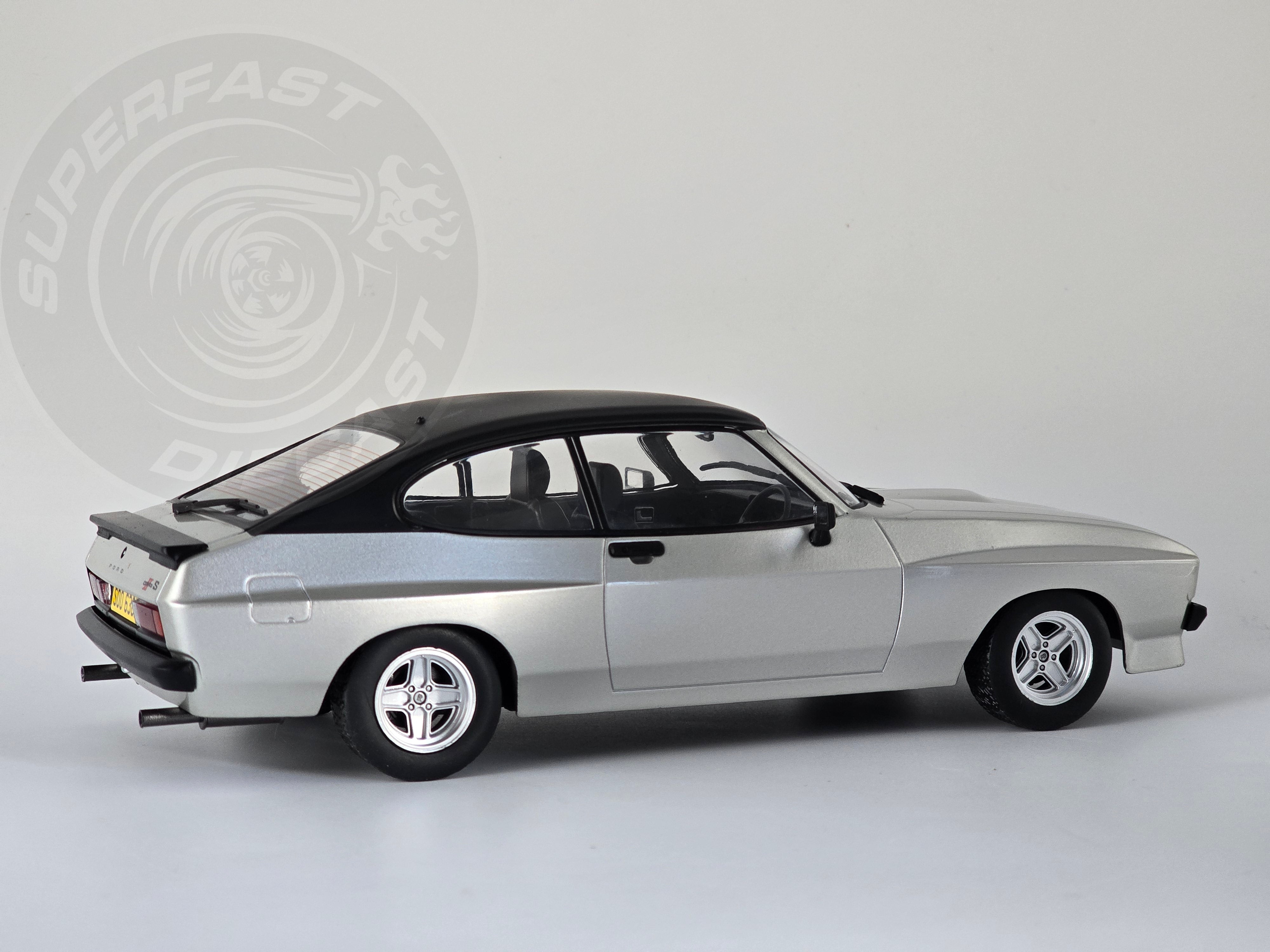 MCG 1:18 Scale Diecast 1975 Ford Capri MK2 X-Pack, Silver, RHD (The Professionals)