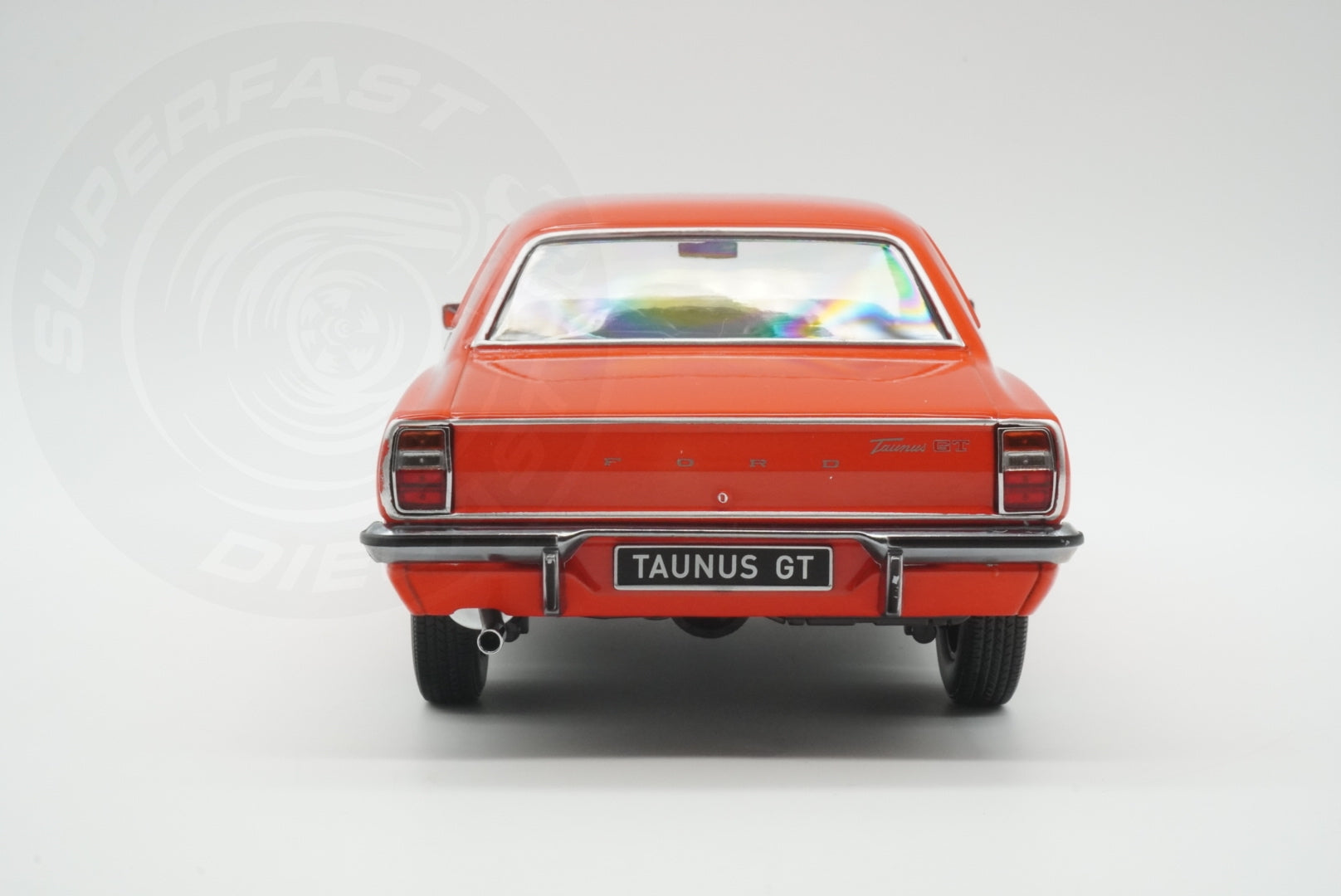 KK Scale 1:18 Scale Diecast - 1971 Ford Taunus GL, Red - KKDC180974