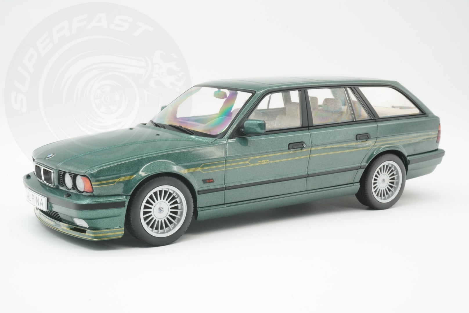 MCG 1:18 Scale Diecast Model Car - 1991 BMW Alpina B10 (E34) Touring, Green - MCG18331