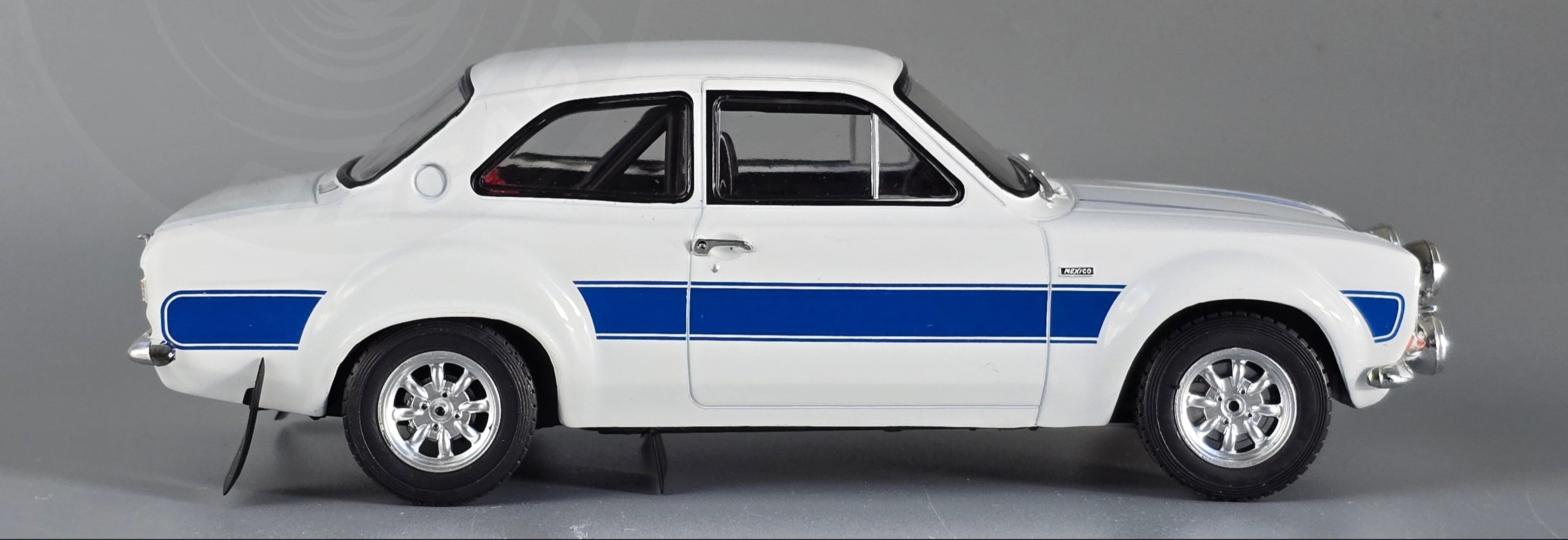 Whitebox 1:24 Scale Diecast - 1973 Ford Escort Mk1 RS Mexico, White/Blue - WB124250