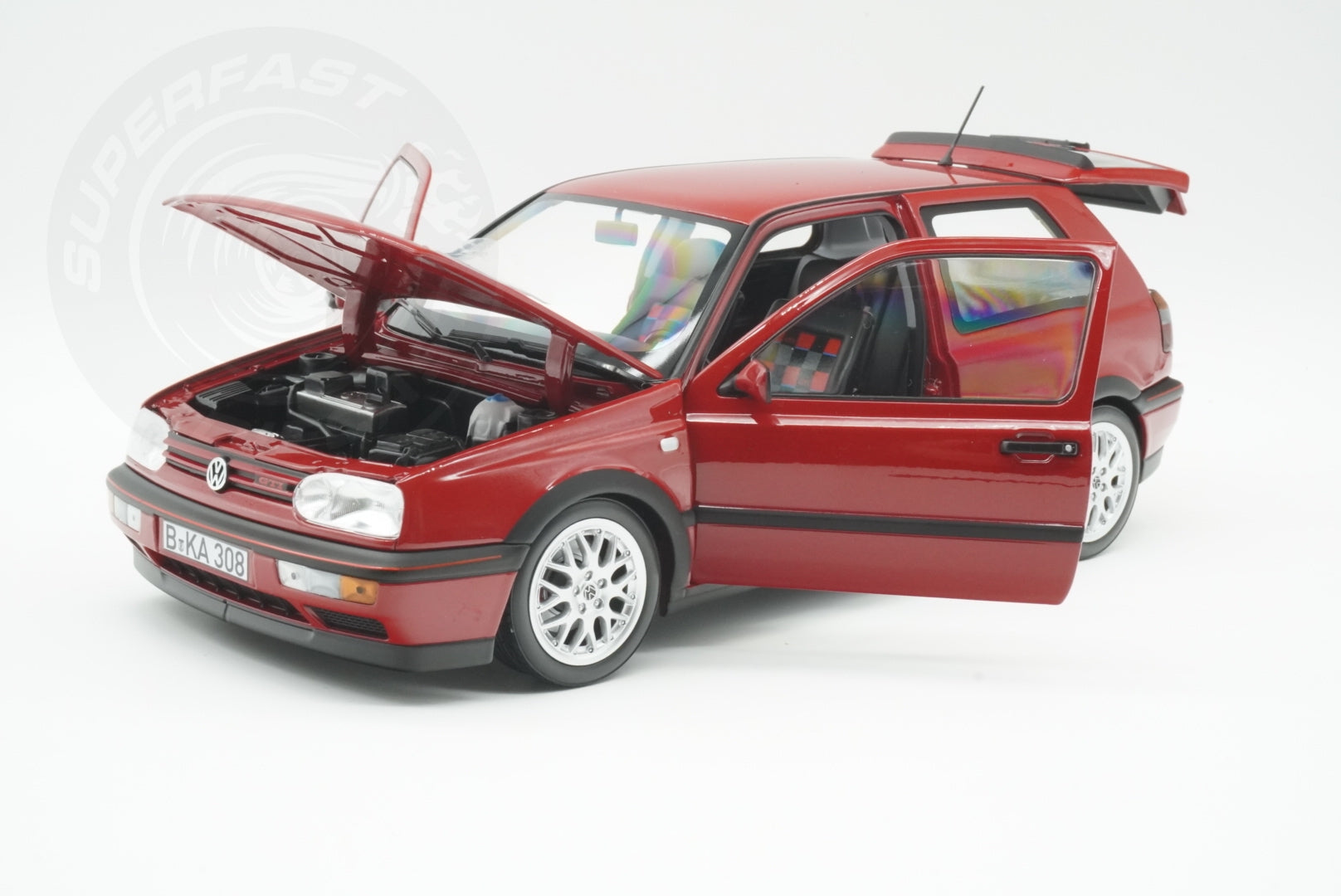 Norev 1:18 Scale Diecast - 1996 VW Volkswagen Golf Mk3, Flash Red - 188418R