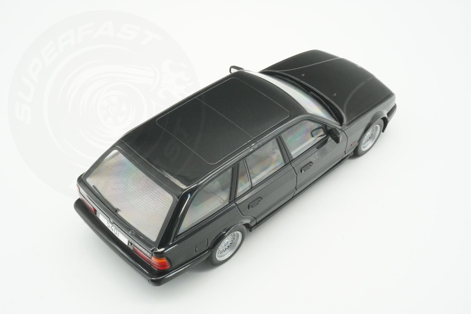 MCG 1:18 Scale Diecast Model Car - 1991 BMW 5 Series (E34) Touring, Black - MCG18329