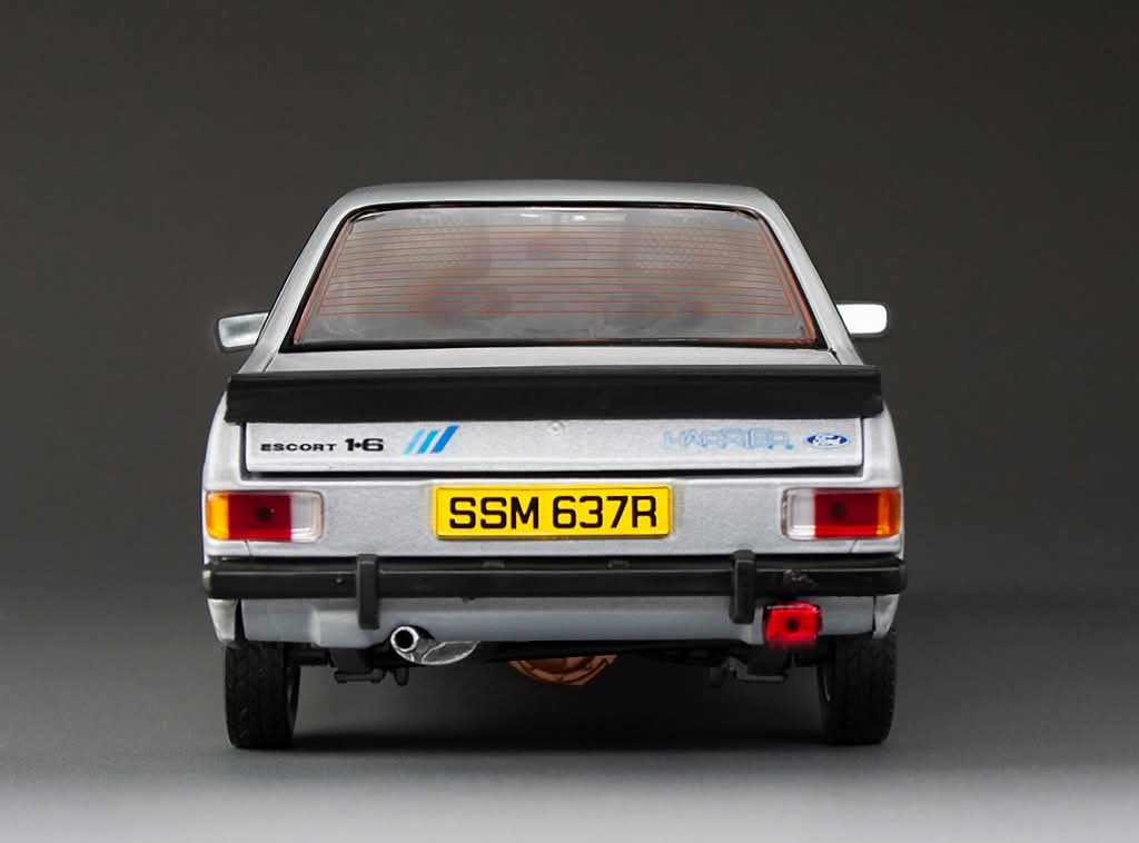 SUNSTAR 1:18 Scale Ford Escort Mk2 Harrier in Strato Silver (RHD) - 4637R